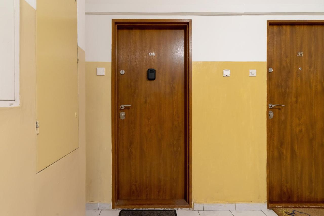 Lagiewniki Sanctuary One Bedroom Apartment By Renters クラクフ エクステリア 写真